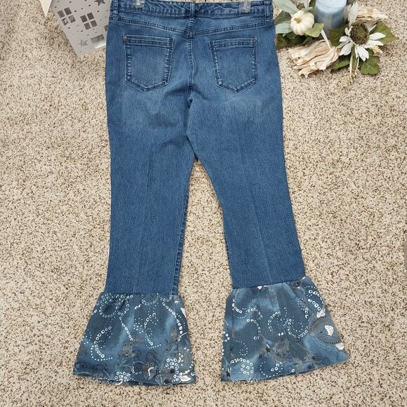 3484 Size 12 Bandolino Upcycled Bell-Bottom Jeans. - Picture 5 of 7